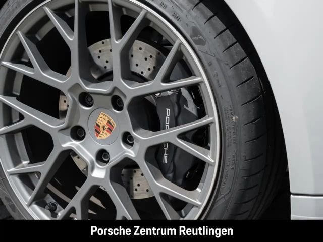 Porsche 992 Cabrio Carrera