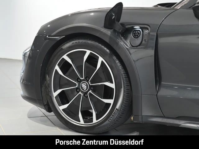 Porsche Taycan 4 Cross Turismo