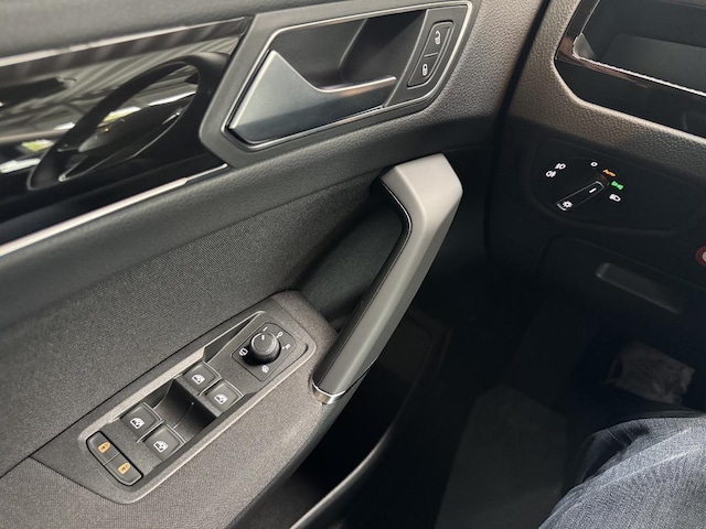 Volkswagen Touran 1.5 TSI DSG Family