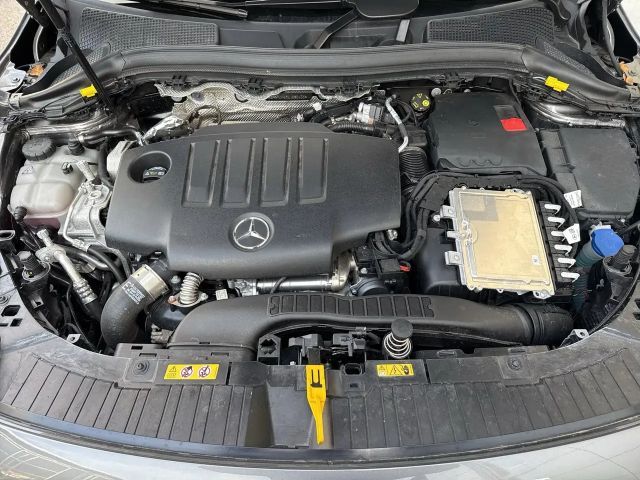 Mercedes-Benz GLA 220 4MATIC GLA 220 d