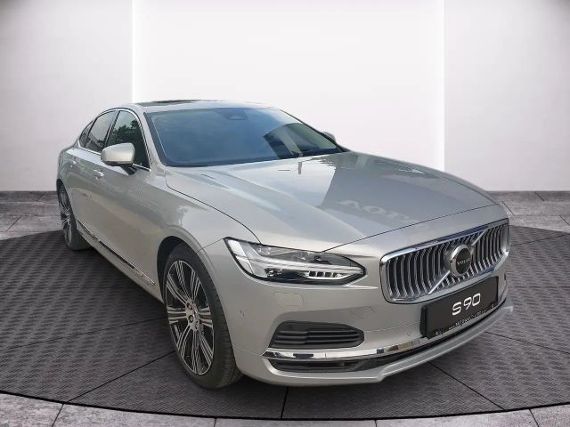 Volvo S90 AWD Recharge T8