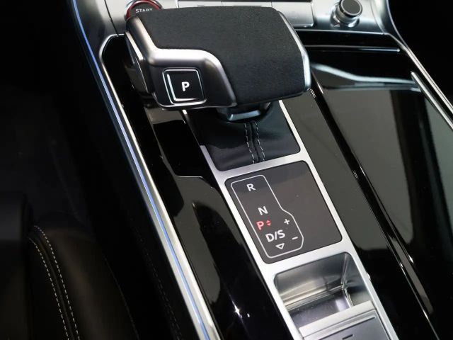 Audi RS6 Avant Performance Quattro