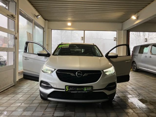 Opel Grandland X 1.6 Turbo