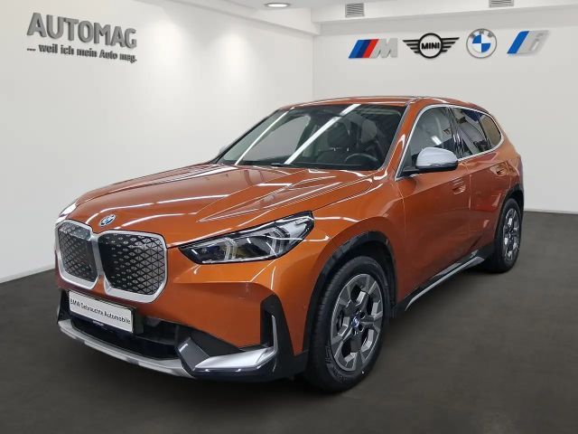 BMW iX1 xDrive30