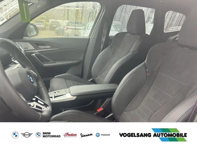 BMW iX1 Sedan xDrive30