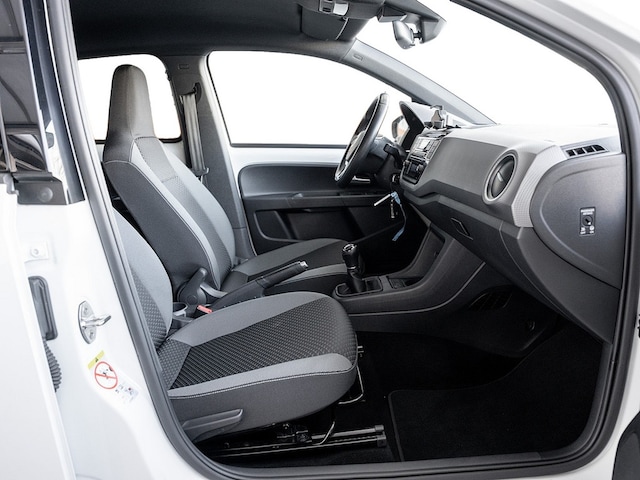 Volkswagen up! Active