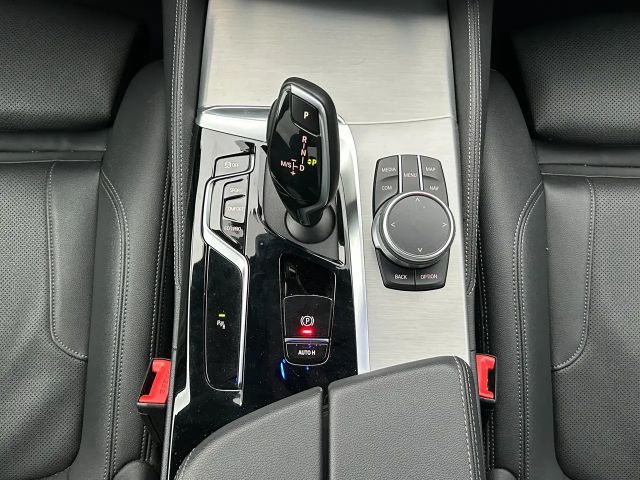 BMW 530 530d M-Sport Sedan xDrive