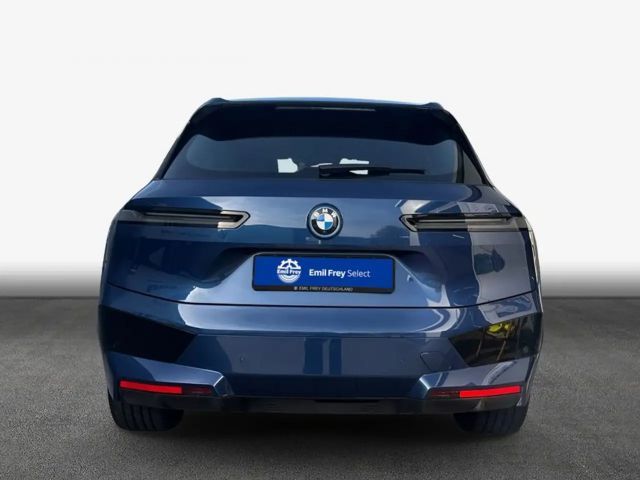 BMW iX xDrive40