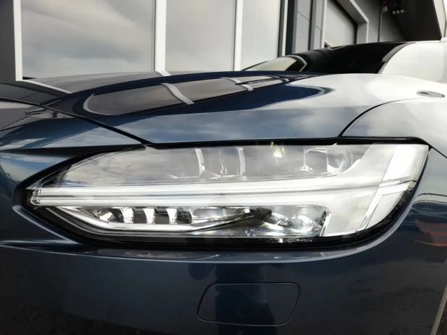 Volvo V90 AWD R-Design T8