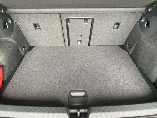 Volkswagen Golf 1.5 eTSI DSG Style