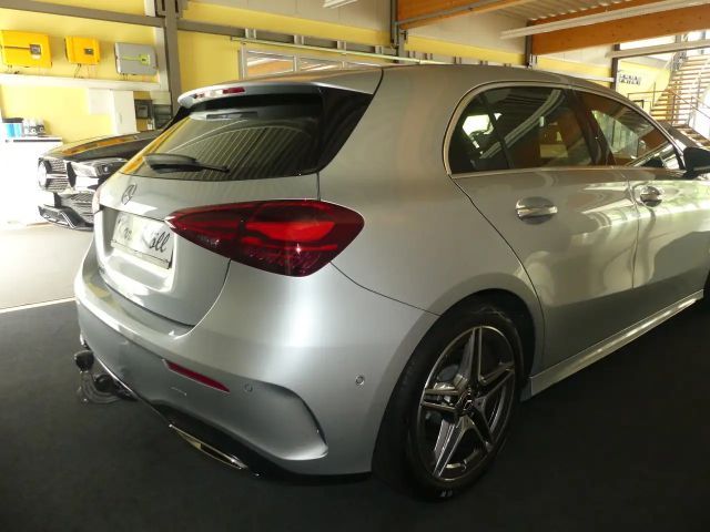 Mercedes-Benz A 200 AMG Line Hatchback