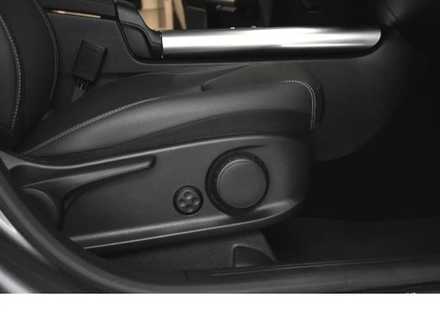 Mercedes-Benz B 180 B 180 d Sedan