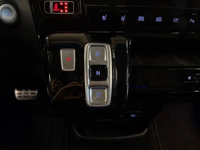 Hyundai Staria Signature Vierwielaandrijving