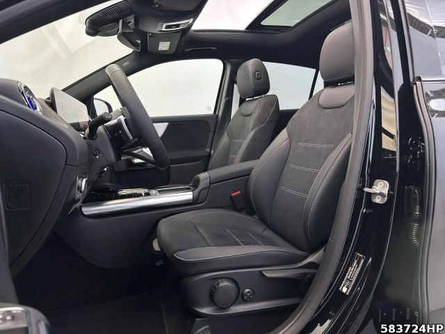 Mercedes-Benz GLA 200 AMG Line