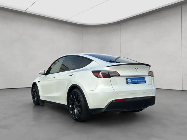 Tesla Model Y AWD Dual Motor Performance