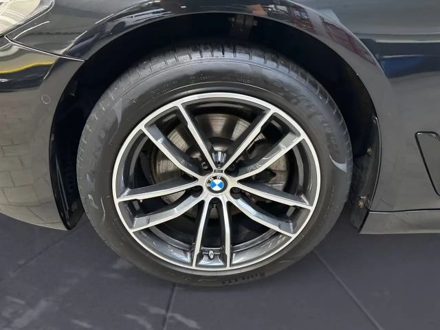 BMW 520 520d M-Sport xDrive