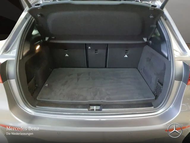 Mercedes-Benz B 200 Progressive Sedan