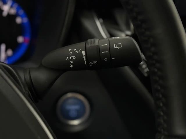 Toyota Corolla Hybride Team D