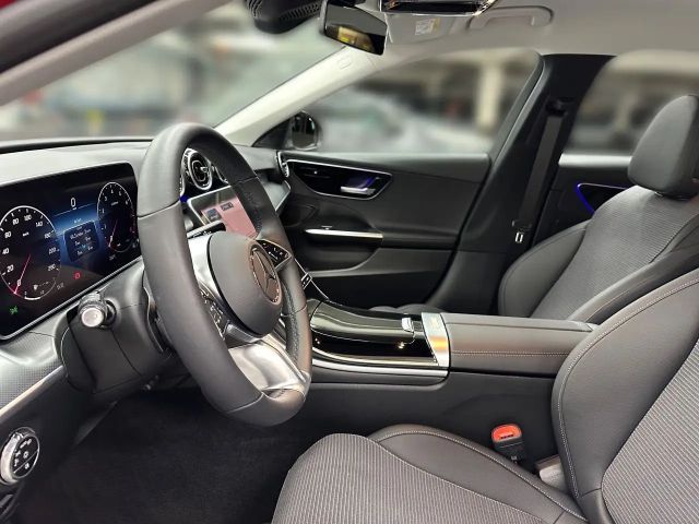 Mercedes-Benz C 180 AVANTGARDE Sedan