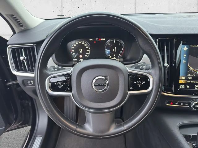 Volvo V90 Cross Country AWD