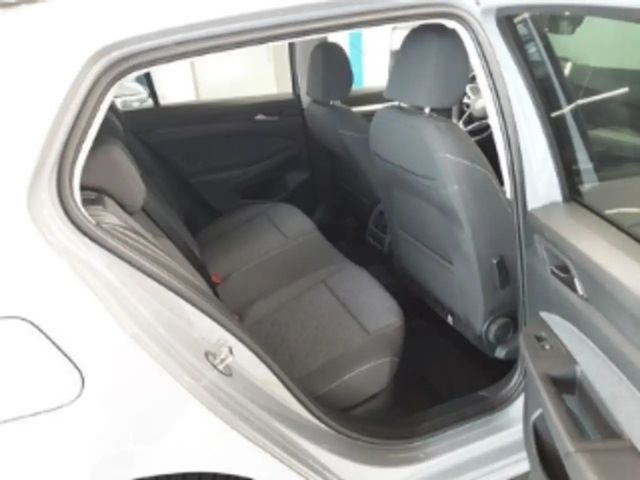 Volkswagen Golf 1.0 TSI Golf VIII Move