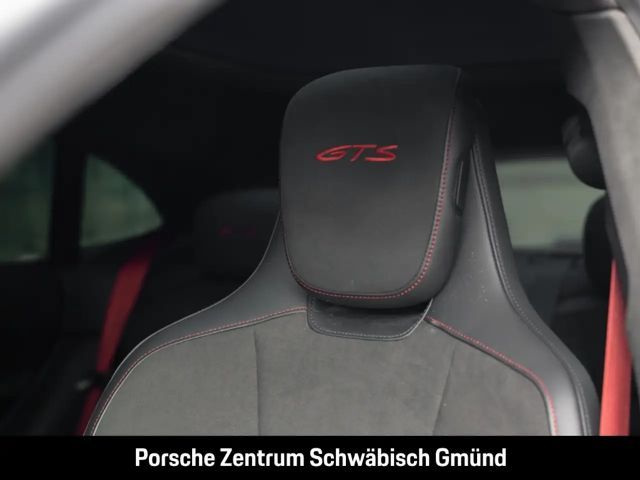 Porsche Taycan GTS Sport Turismo
