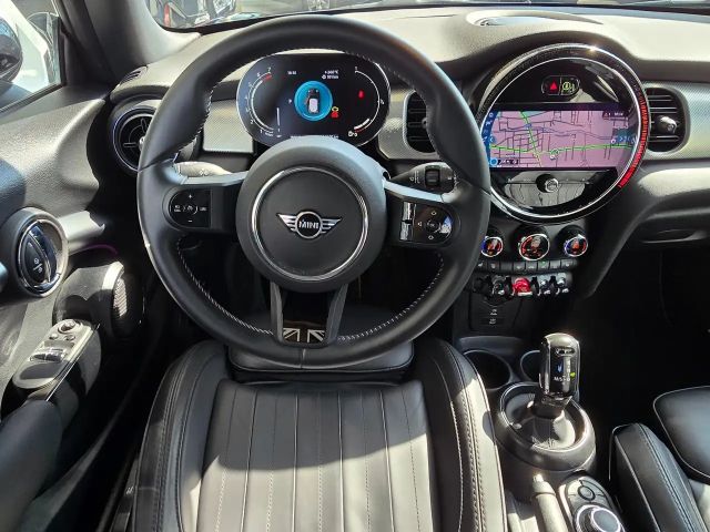 MINI Cooper 1,5 Aut. "Yours Trim" Vollleder/Sportsitze/LED