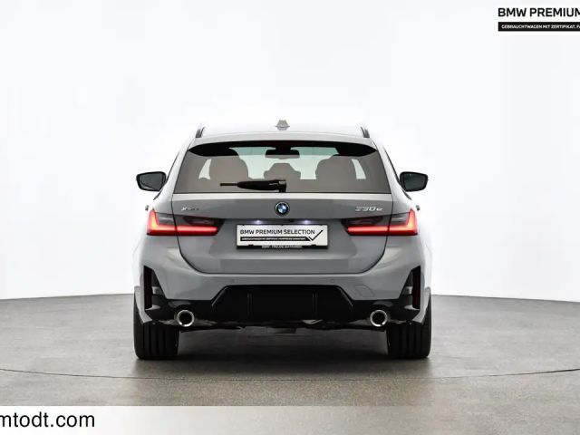 BMW 330 330e M-Sport xDrive