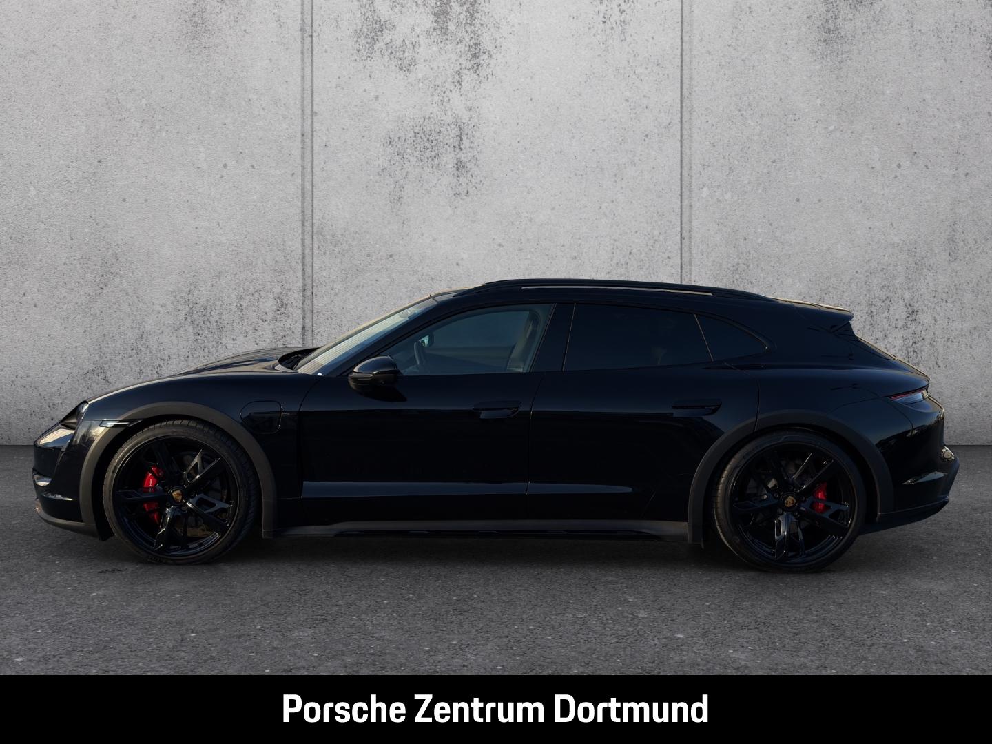 Porsche Taycan 4S Cross Turismo