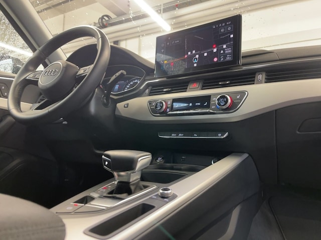 Audi A4 35 TFSI Avant S-Tronic