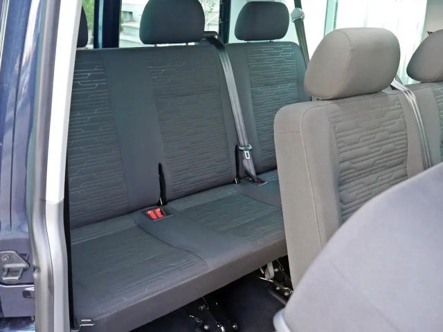 Volkswagen Caravelle 2.0 TDI Comfortline T6