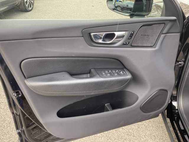 Volvo XC60 XC60 Bluetooth Head Up Display Navi LED Klima Einparkhilfe el. Fenster