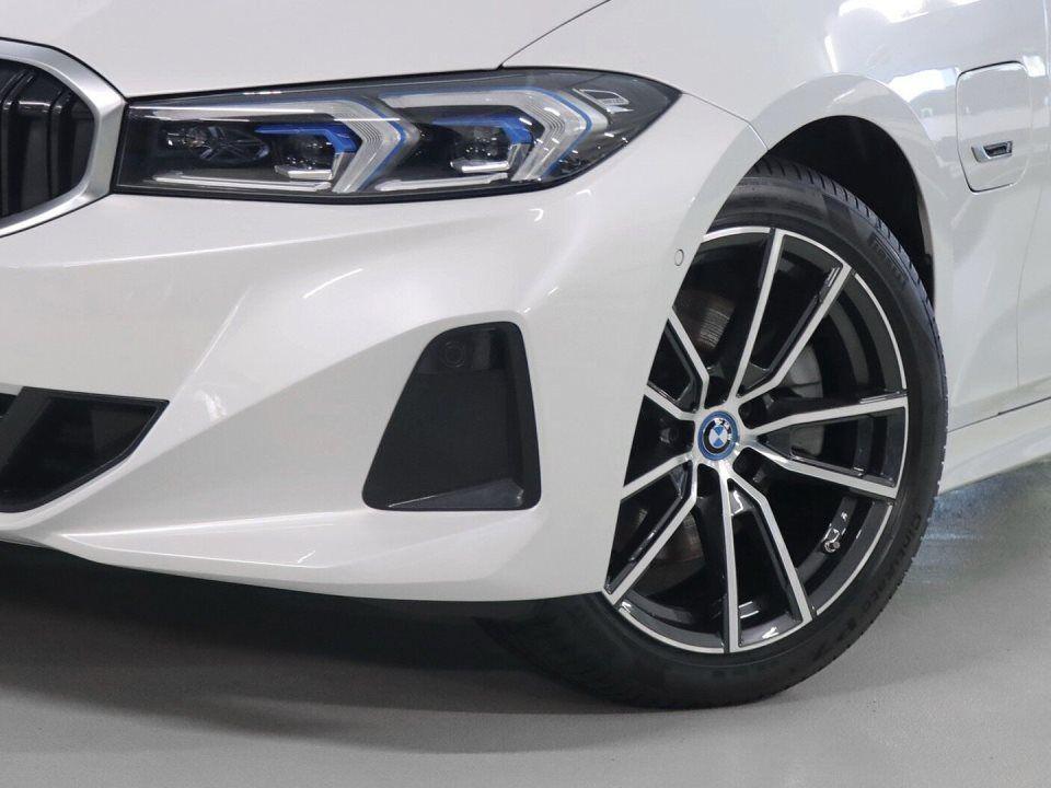 BMW 320 320e Touring