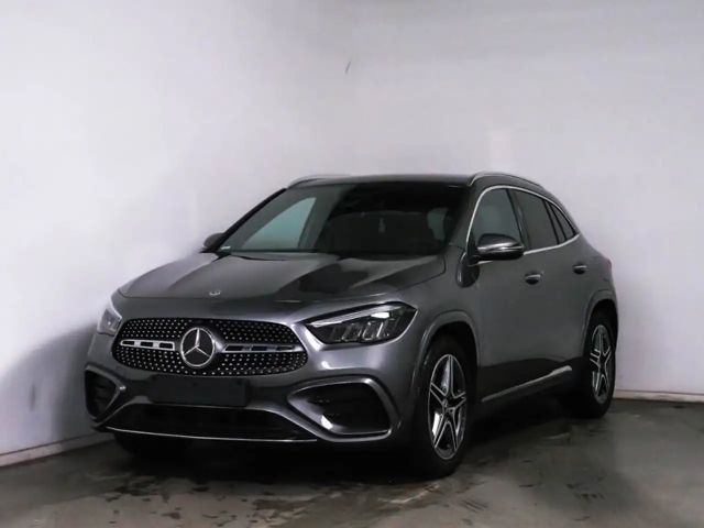 Mercedes-Benz GLA 200 AMG Line Premium