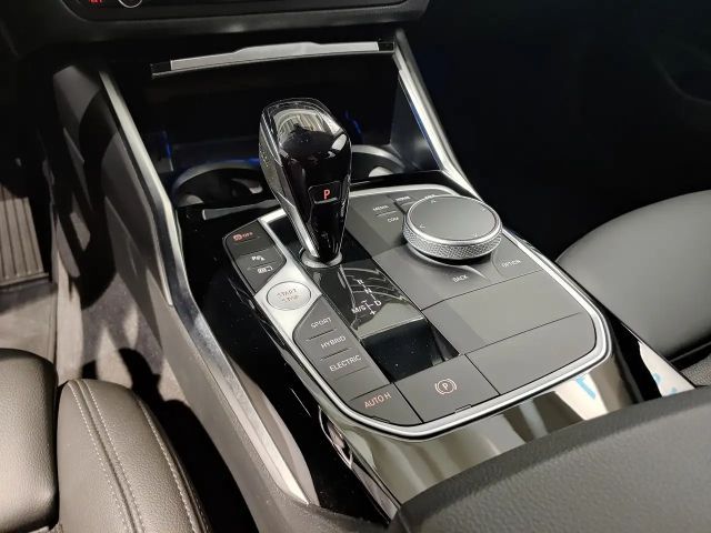 BMW 320 320e Sport Line xDrive