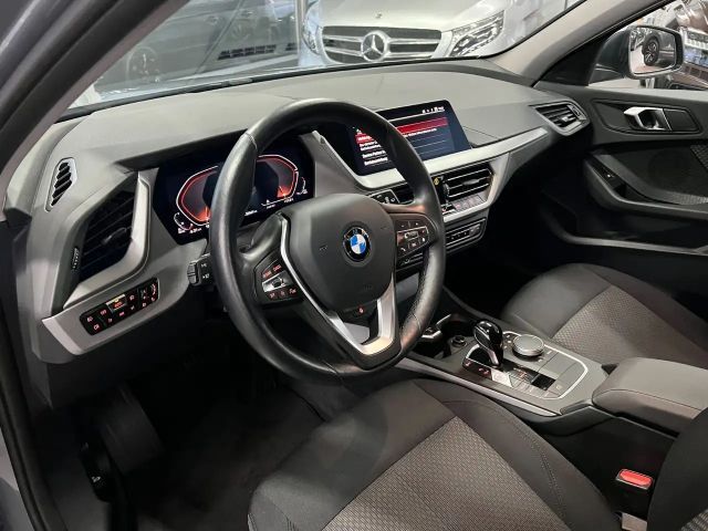 BMW 118 118d Advantage pakket Sedan