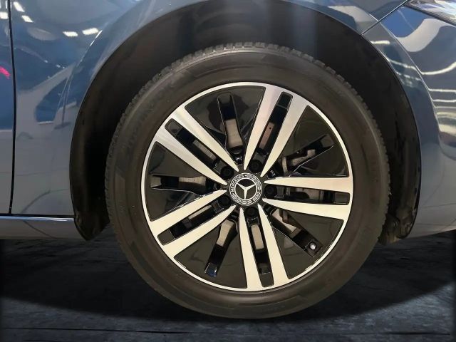 Mercedes-Benz A 250 A 250 e