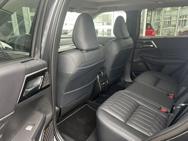 Mitsubishi Outlander 4WD PHEV