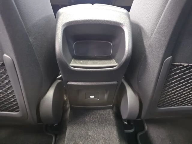 Mercedes-Benz A 200 Progressive