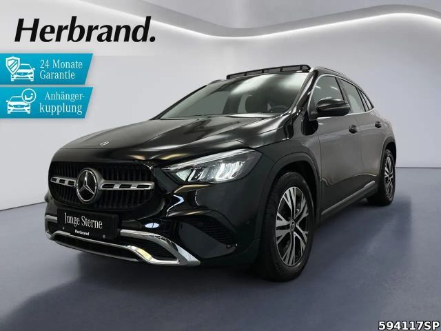 Mercedes-Benz GLA 200 Progressive