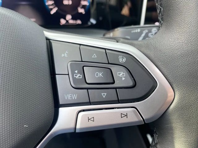 Volkswagen Golf DSG Style eHybrid