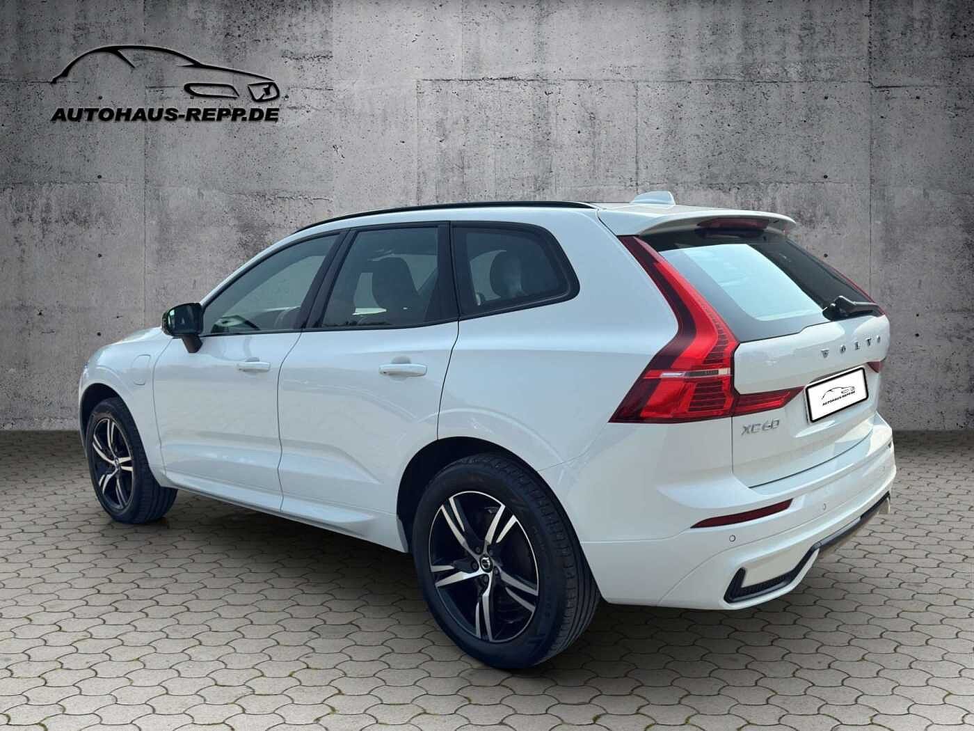 Volvo XC60 AWD R-Design Recharge T6