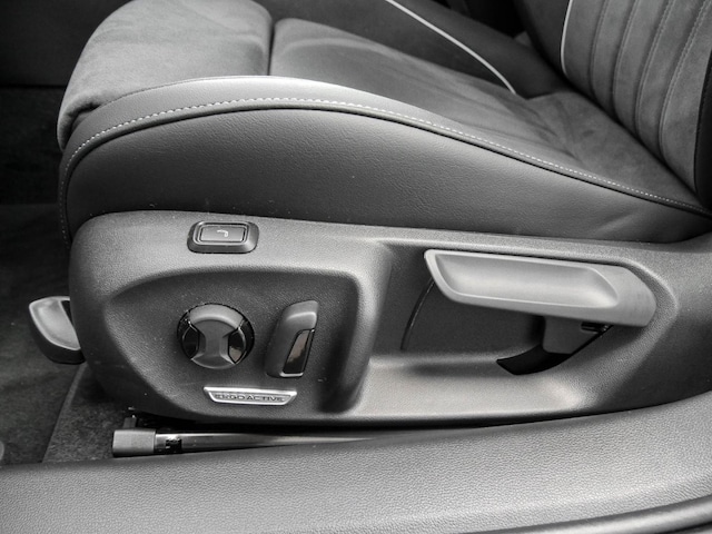 Volkswagen Passat 2.0 TDI Business DSG Variant