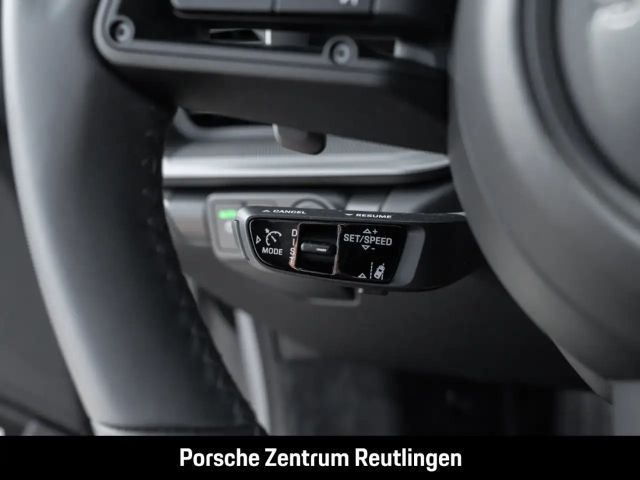 Porsche 992 Cabrio Carrera