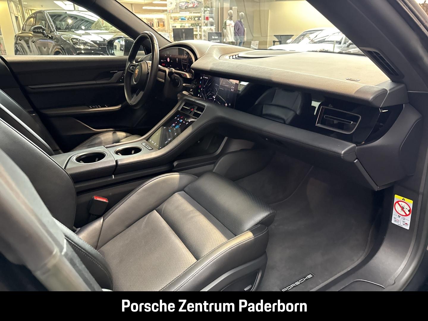 Porsche Taycan InnoDrive Head-Up Luftfederung 20-Zoll