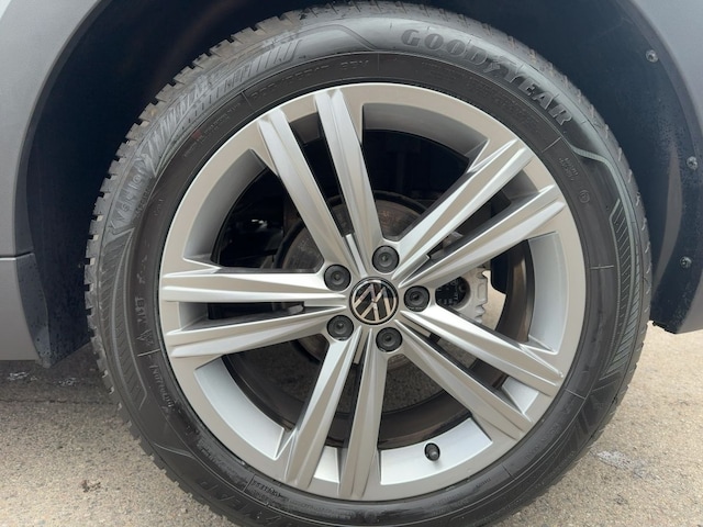 Volkswagen T-Cross 1.0 TSI DSG R-Line