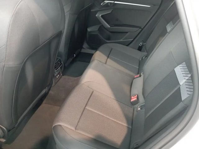 Audi A3 30 TDI Sedan