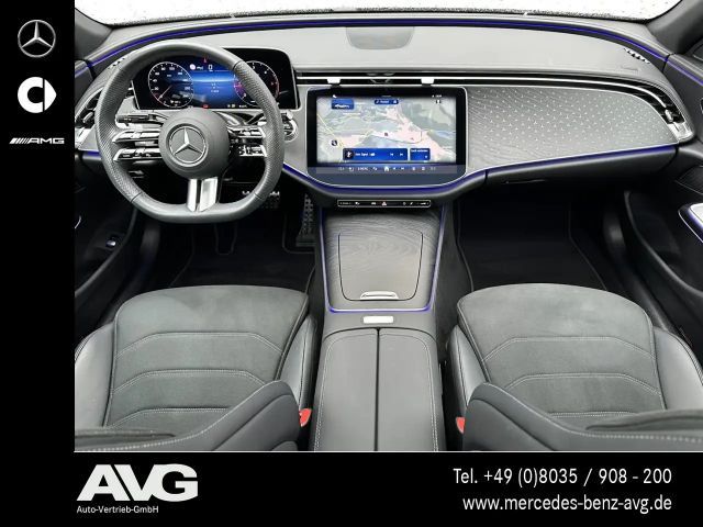Mercedes-Benz E 220 AMG Line E 220 d Sedan
