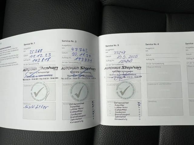 Volvo V60 AWD Dark Plus Recharge T8