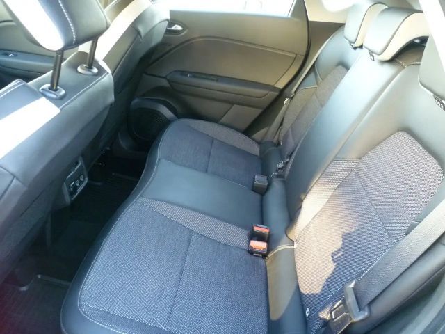 Renault Captur EDC Intens TCe 140